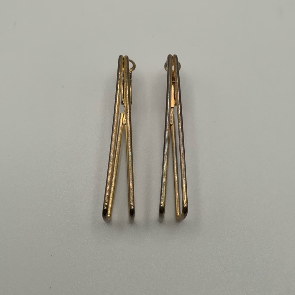 Vintage gold tone geometric earrings